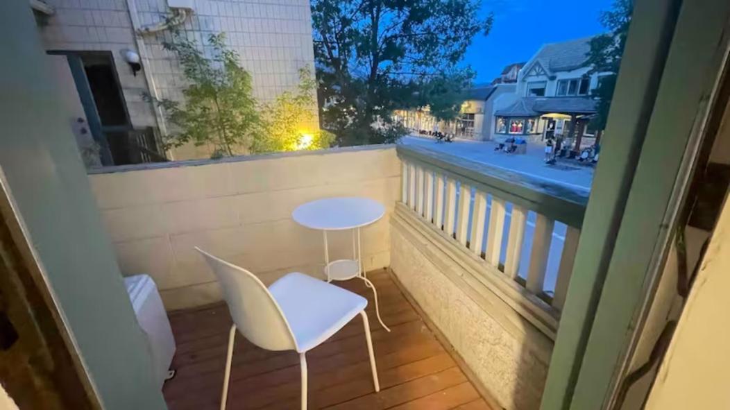 Unit #201 Cozy Mountain View 1Br In Dt Lägenhet Canmore Exteriör bild